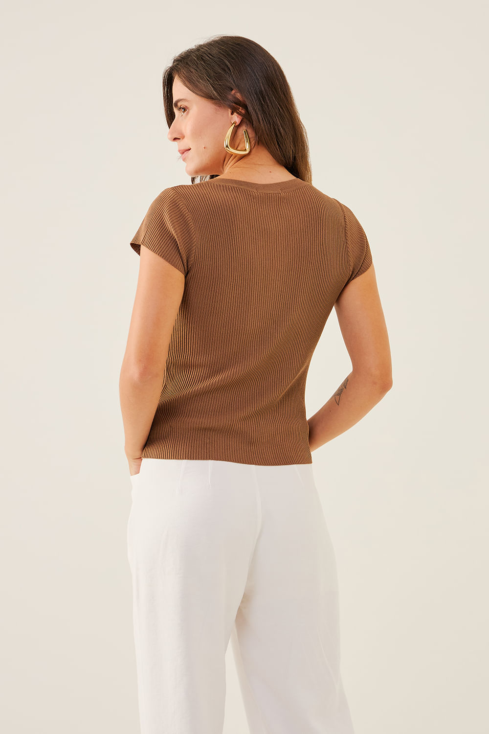 BLUSA-EM-TRICOT-COM-BOTOES