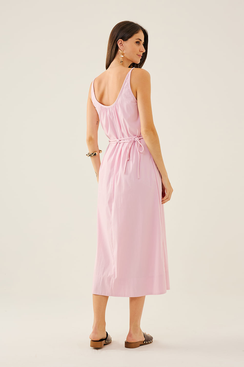 VESTIDO-MIDI