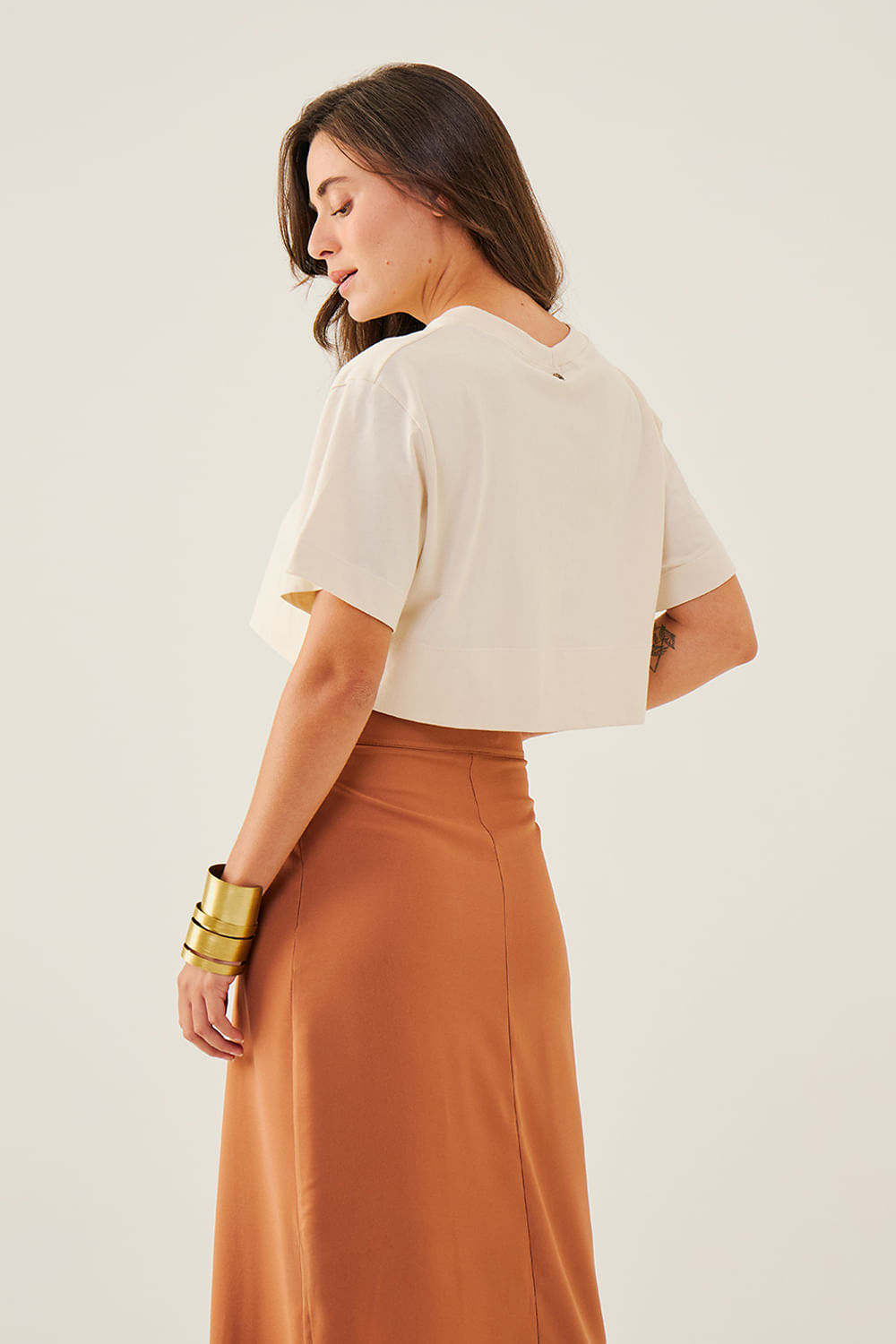 BLUSA-CROPPED-COM-BAINHA-LARGA