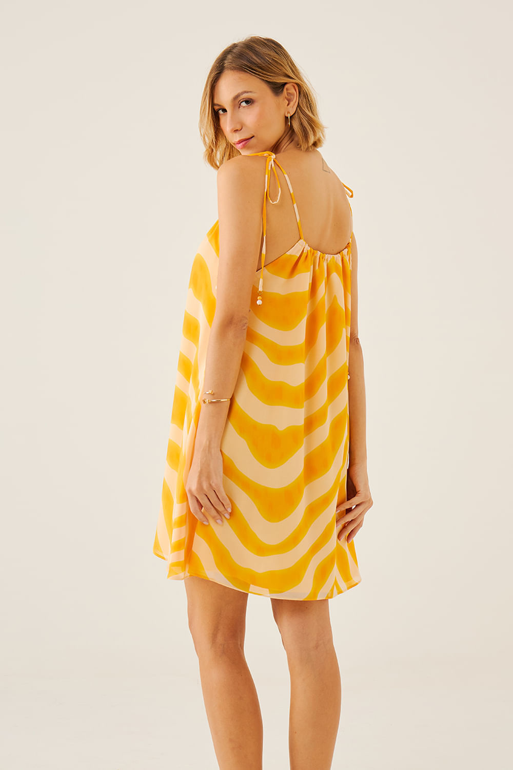 VESTIDO-CURTO-EM-CHIFFON