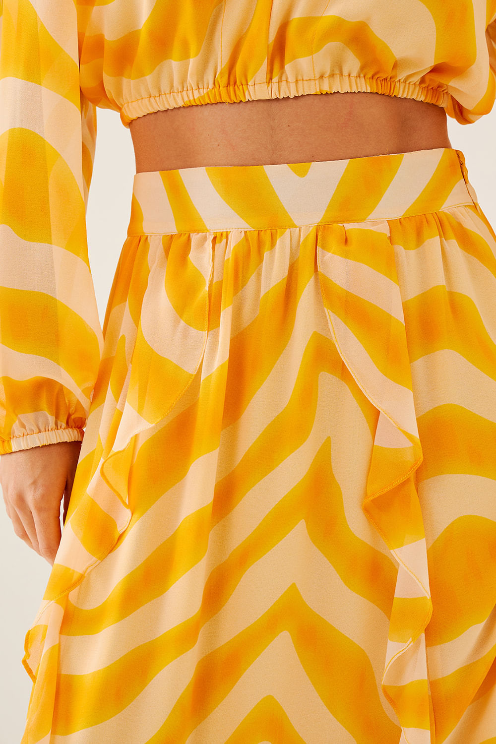 SAIA-LONGA-EM-CHIFFON