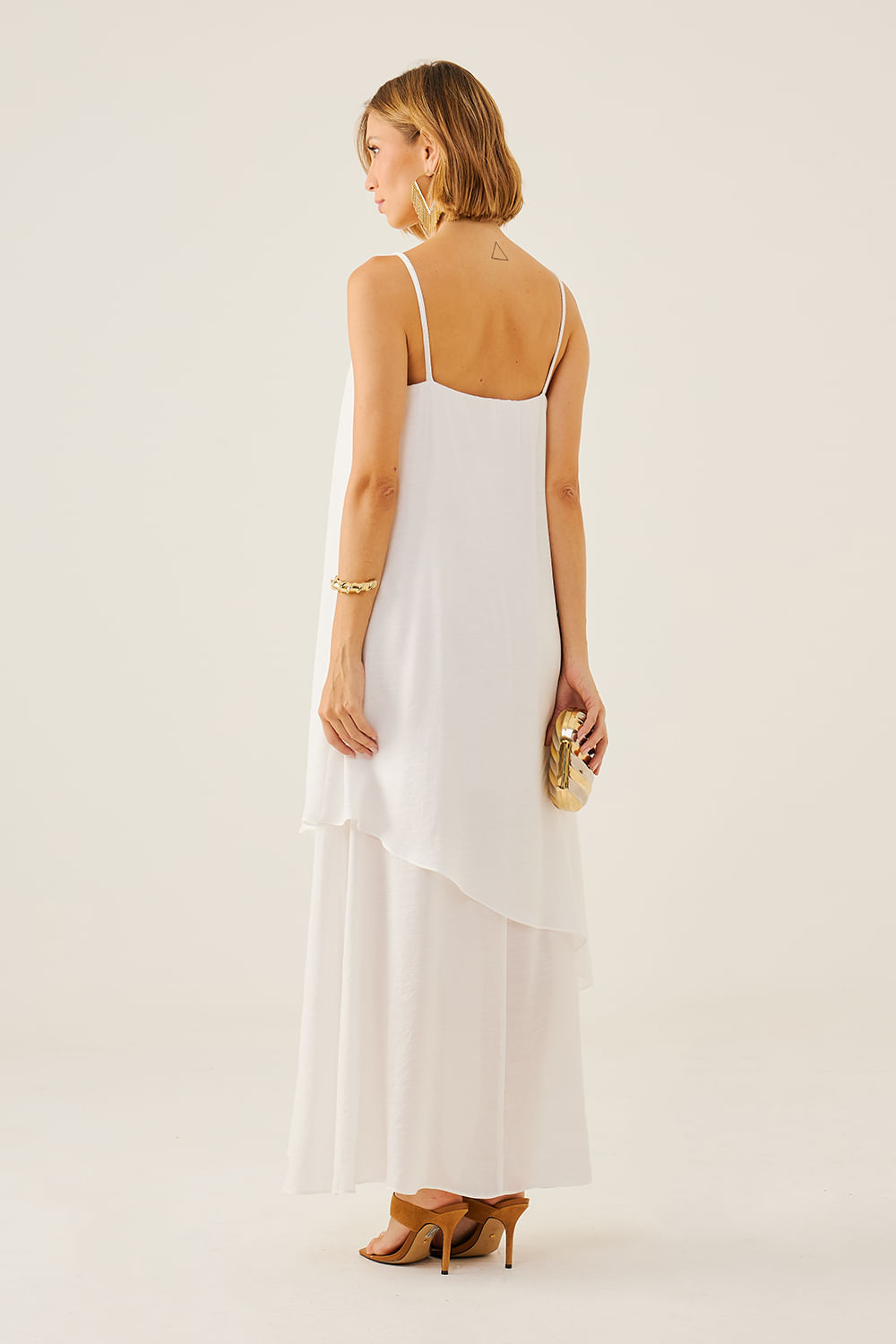 VESTIDO-LONGO-COM-CAMADAS