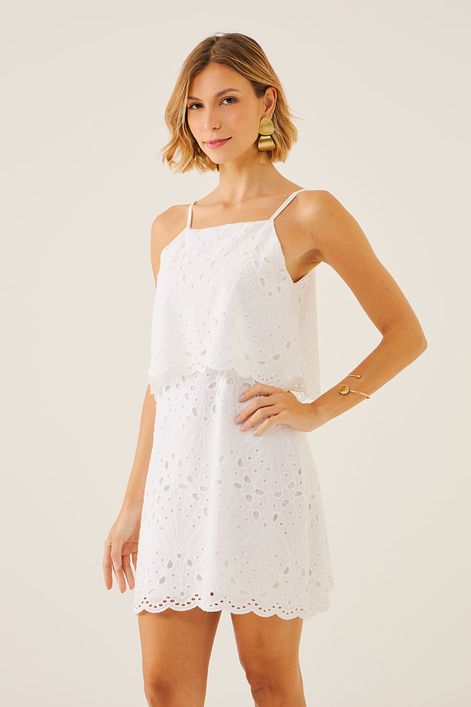 VESTIDO-CURTO-EM-LAISE-BORDADA