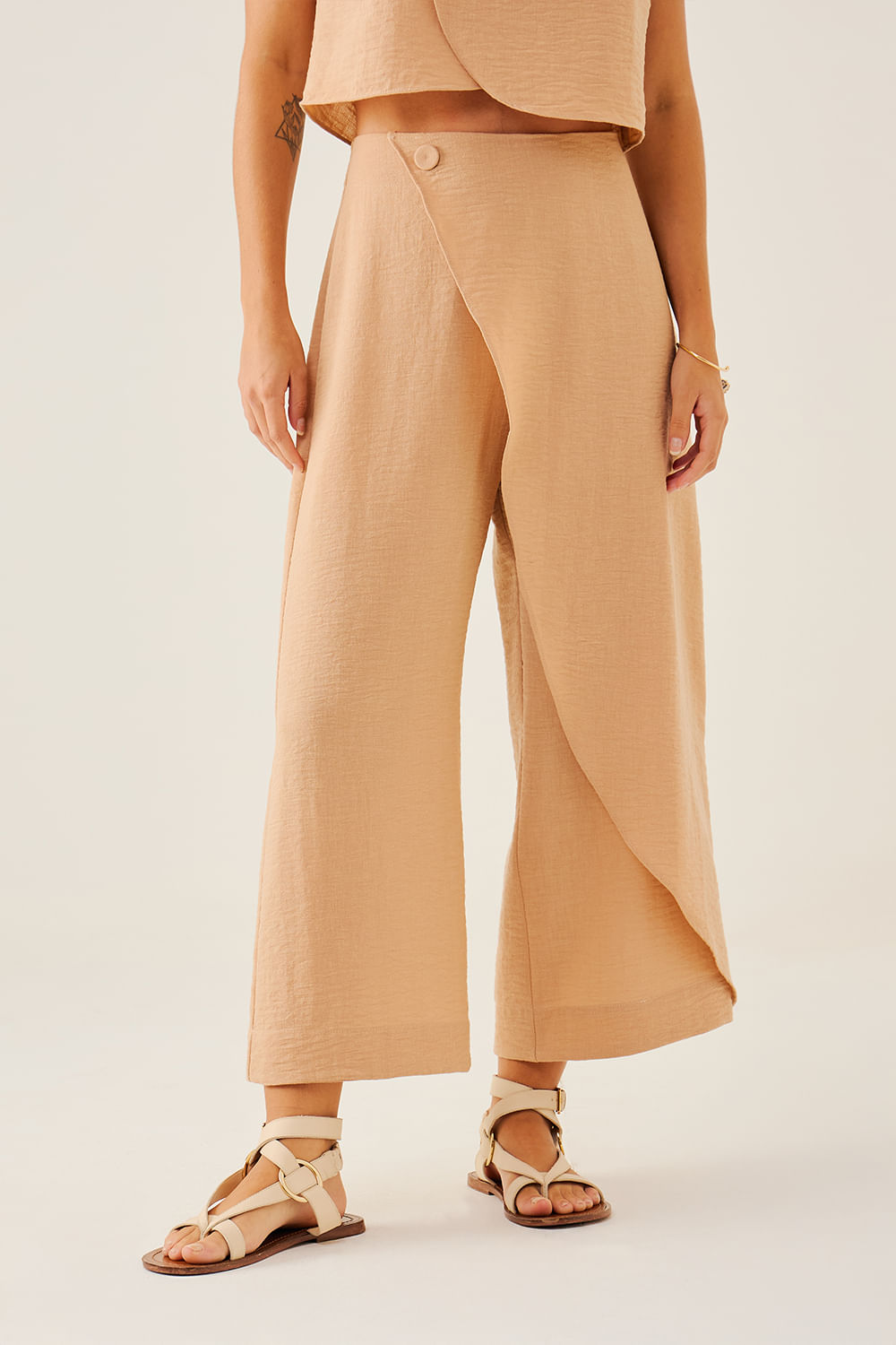 CALCA-PANTACOURT-COM-TRANSPASSE