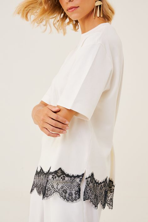 T-Shirt-Oversized-com-Barra-em-Renda