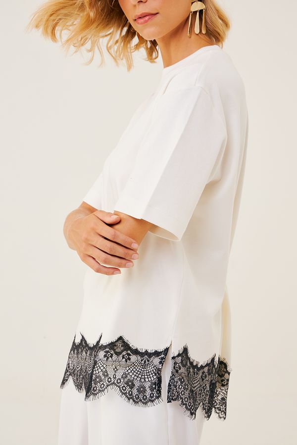 T-Shirt-Oversized-com-Barra-em-Renda