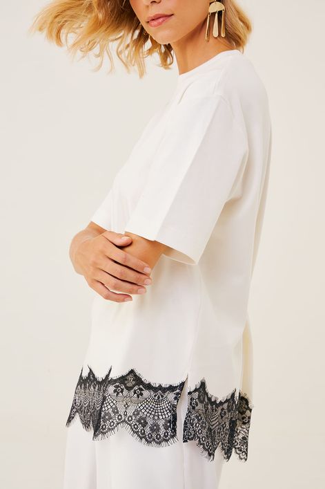 T-Shirt-Oversized-com-Barra-em-Renda