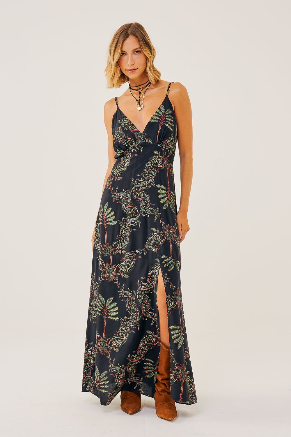 Vestido-Longo-com-Decote-nas-Costas