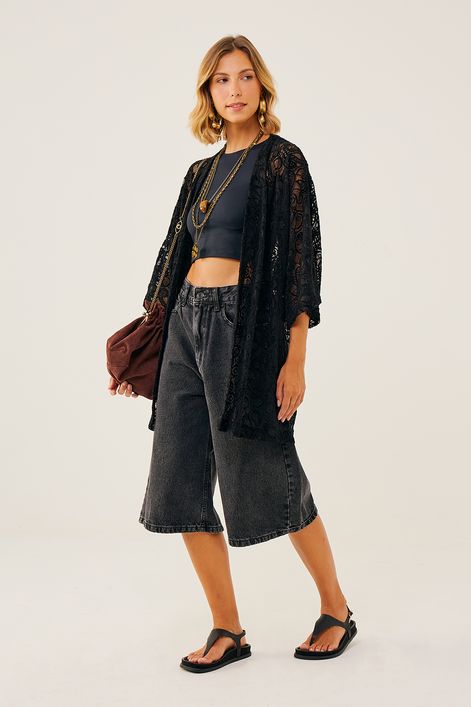 Kimono-de-Renda-Longo-com-Transparencia-e-Movimento