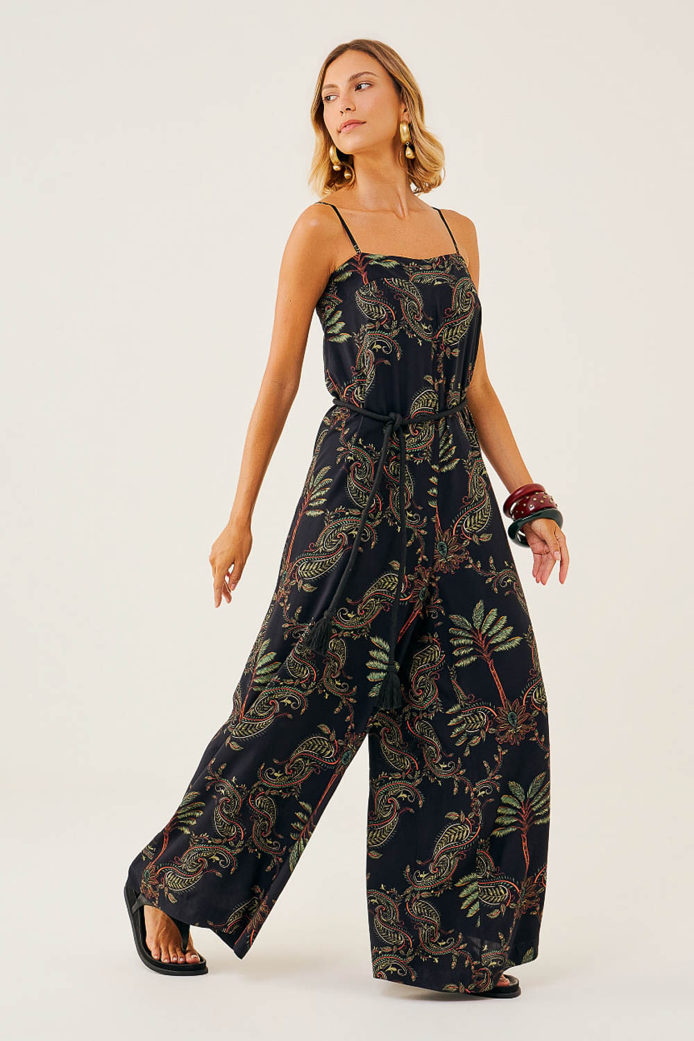 Macacao-Pantalona-com-alcas-finas