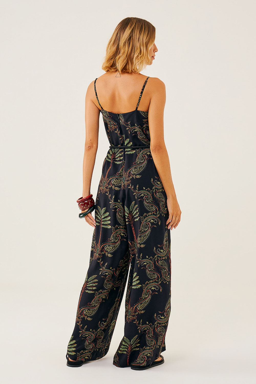 Macacao-Pantalona-com-alcas-finas