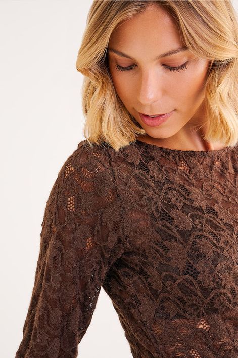 Blusa-em-Renda-Manga-Longa