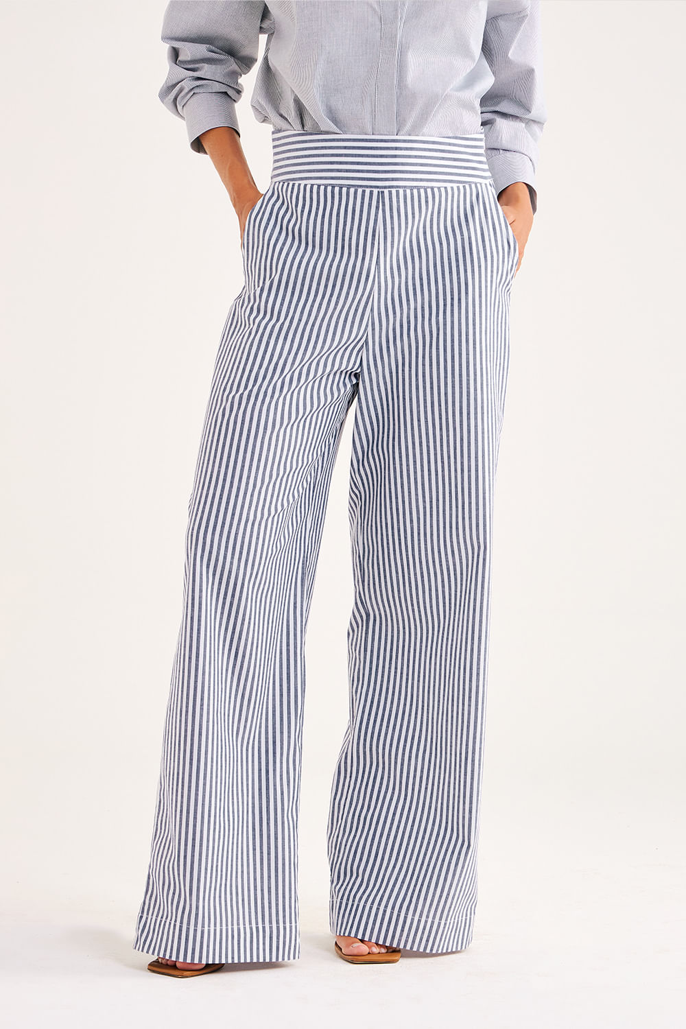 Calca-Pantalona-em-Tricoline-Listrada