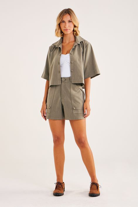 Short-Risca-de-Giz-com-Bolsos