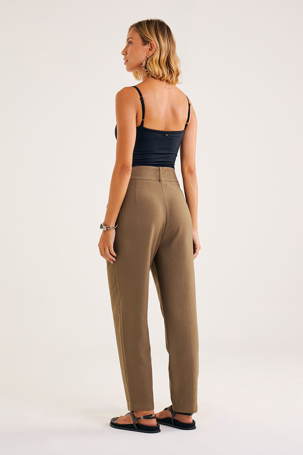 Calca-Alfaiataria-com-Pregas