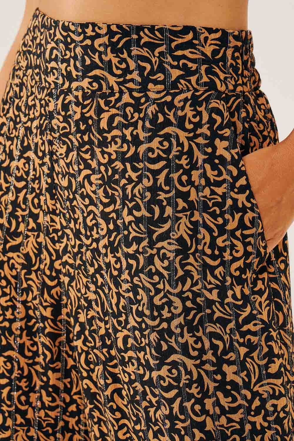 Calca-Pantalona-em-Lurex-com-Barra-Ajustavel