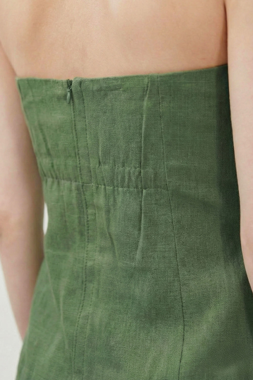 Blusa-sem-alca-com-Detalhe-Costas