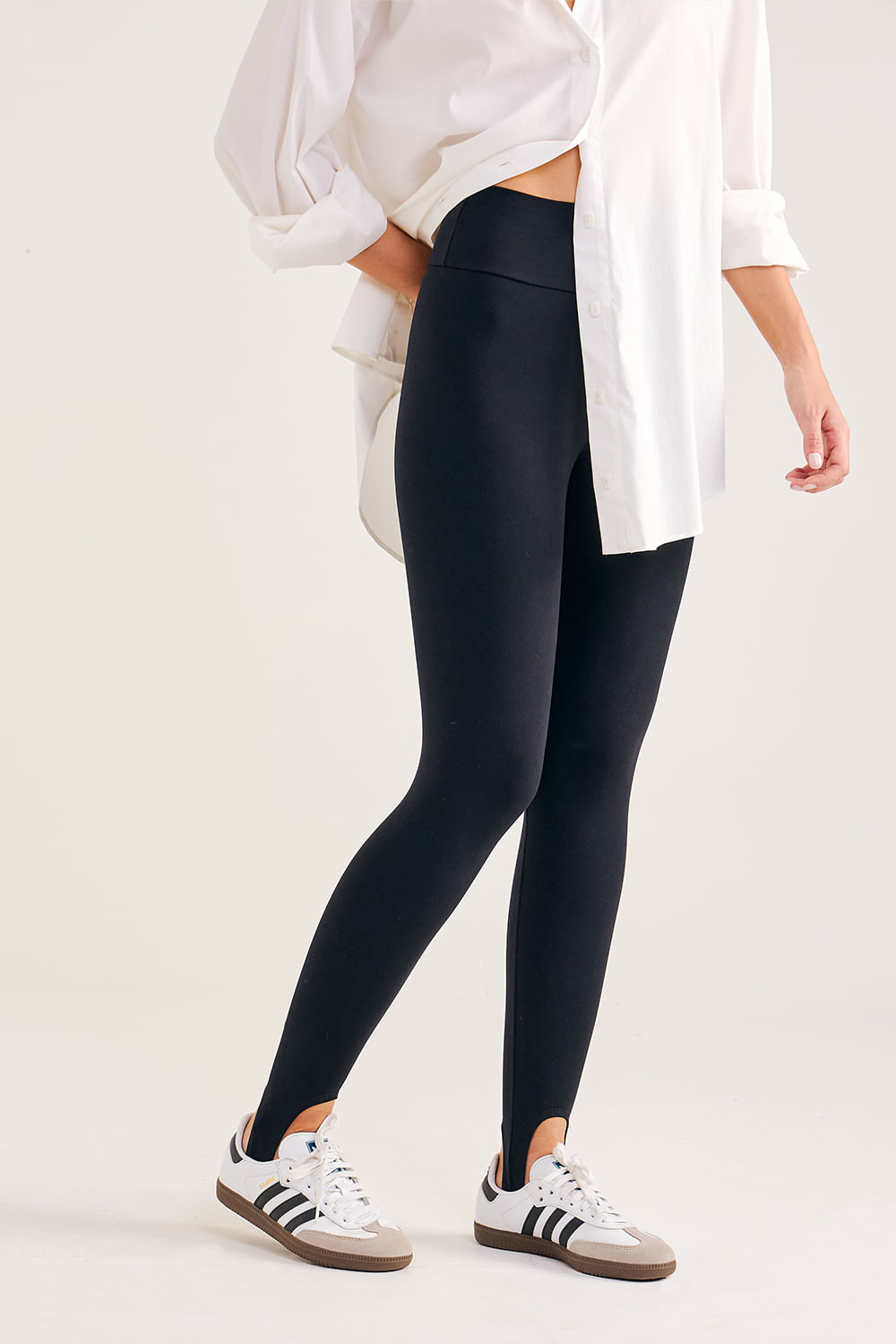 CALCA-LEGGING-COM-PEZINHO