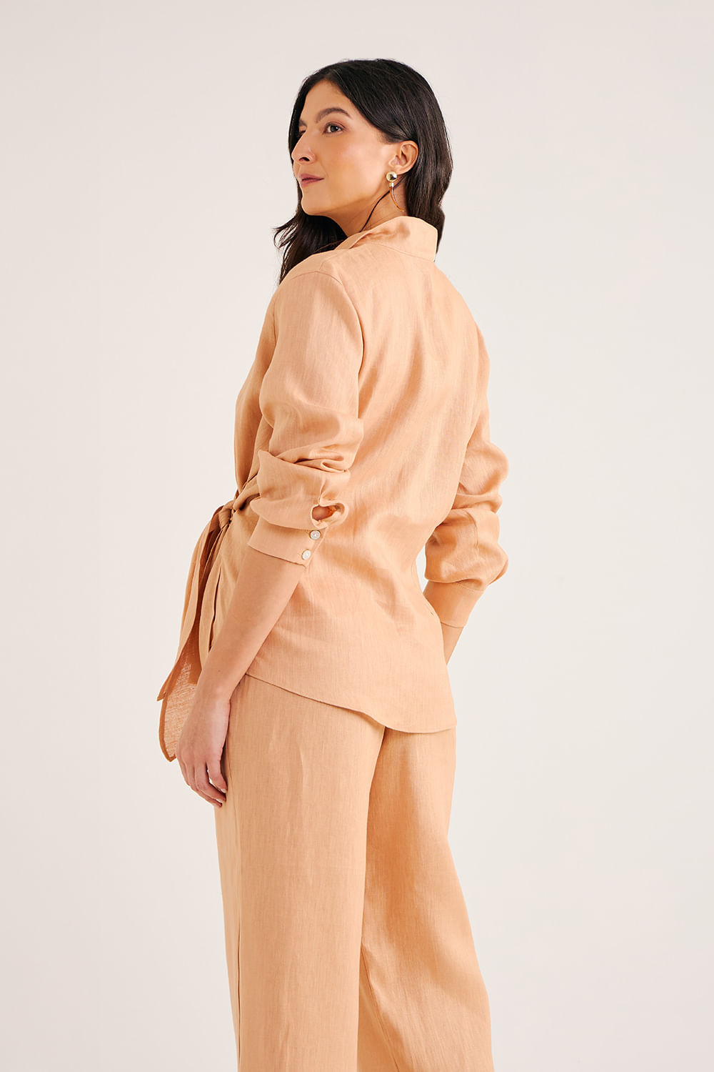 Camisa-com-Amarracao