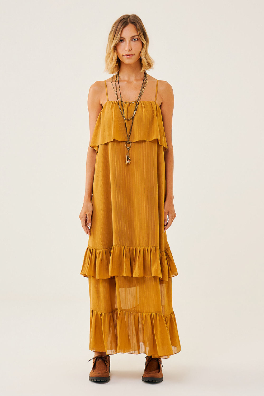 Vestido-Longo-com-Babados-e-Leve-Brilho