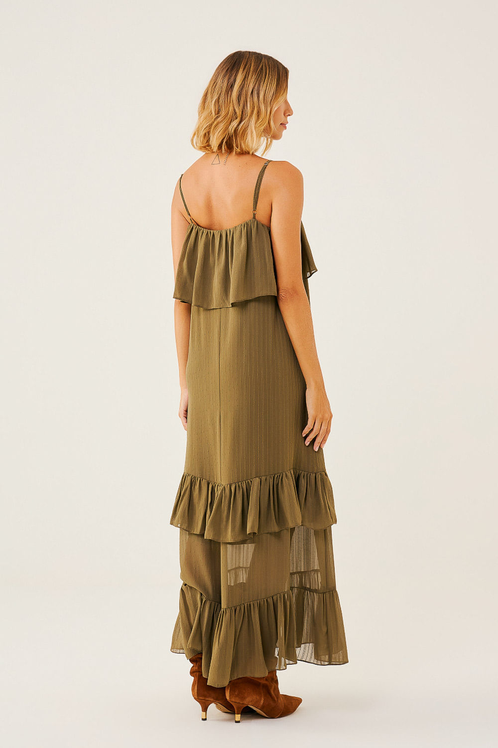 Vestido-Longo-com-Babados-e-Leve-Brilho