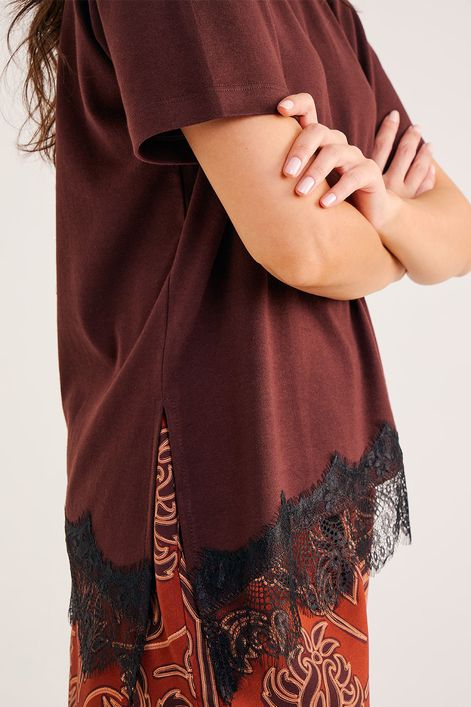 T-Shirt-Oversized-com-Barra-em-Renda