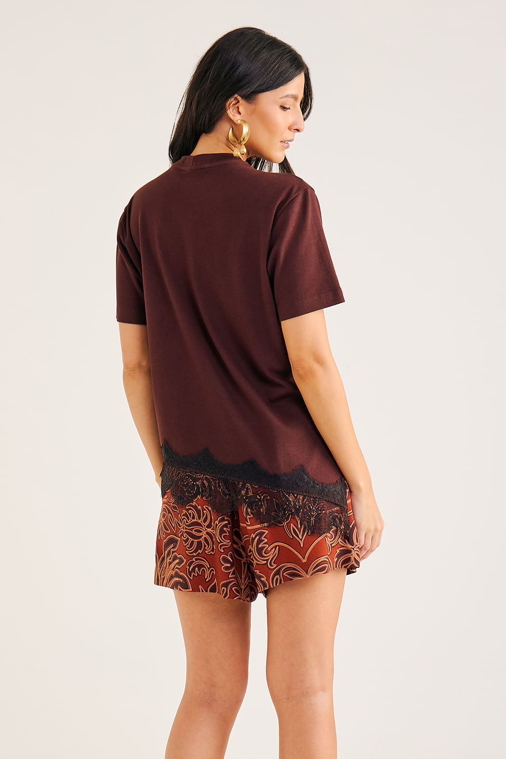 T-Shirt-Oversized-com-Barra-em-Renda