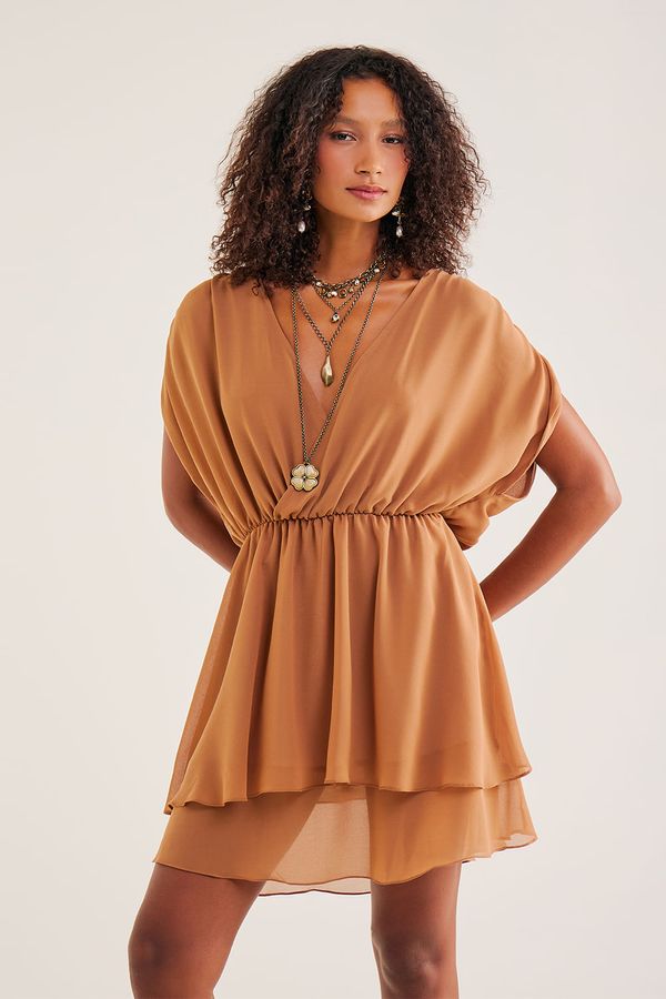 Vestido-Curto-Lirio