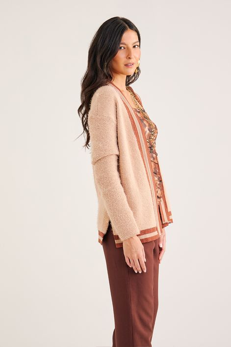 Cardigan-de-Pelinho-Detalhe-Listra