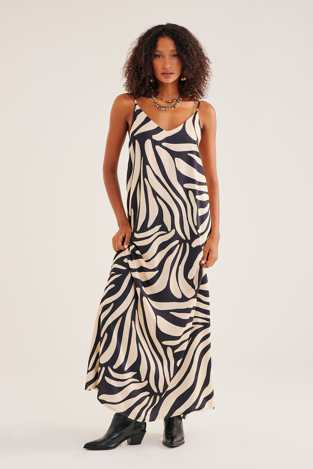 Vestido-Longo-com-Alca-Fina