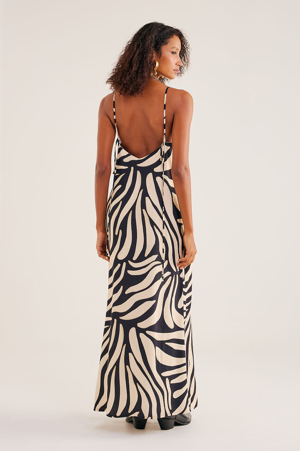Vestido-Longo-com-Alca-Fina