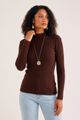 Blusa-em-Tricot-Gola-Alta-Detalhada