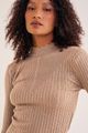 Blusa-em-Tricot-Gola-Alta-Detalhada