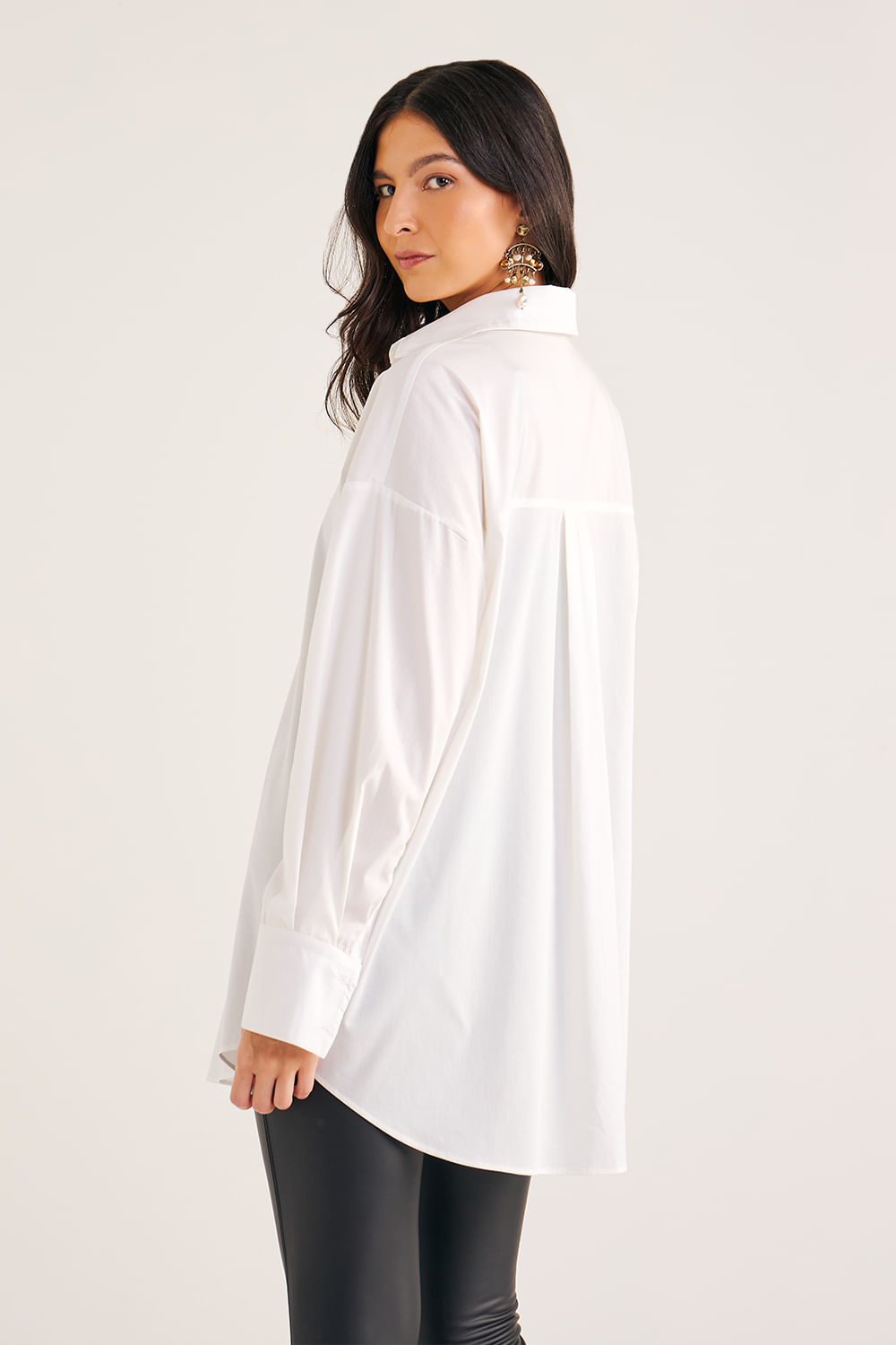 Camisa-em-Tricoline-Over
