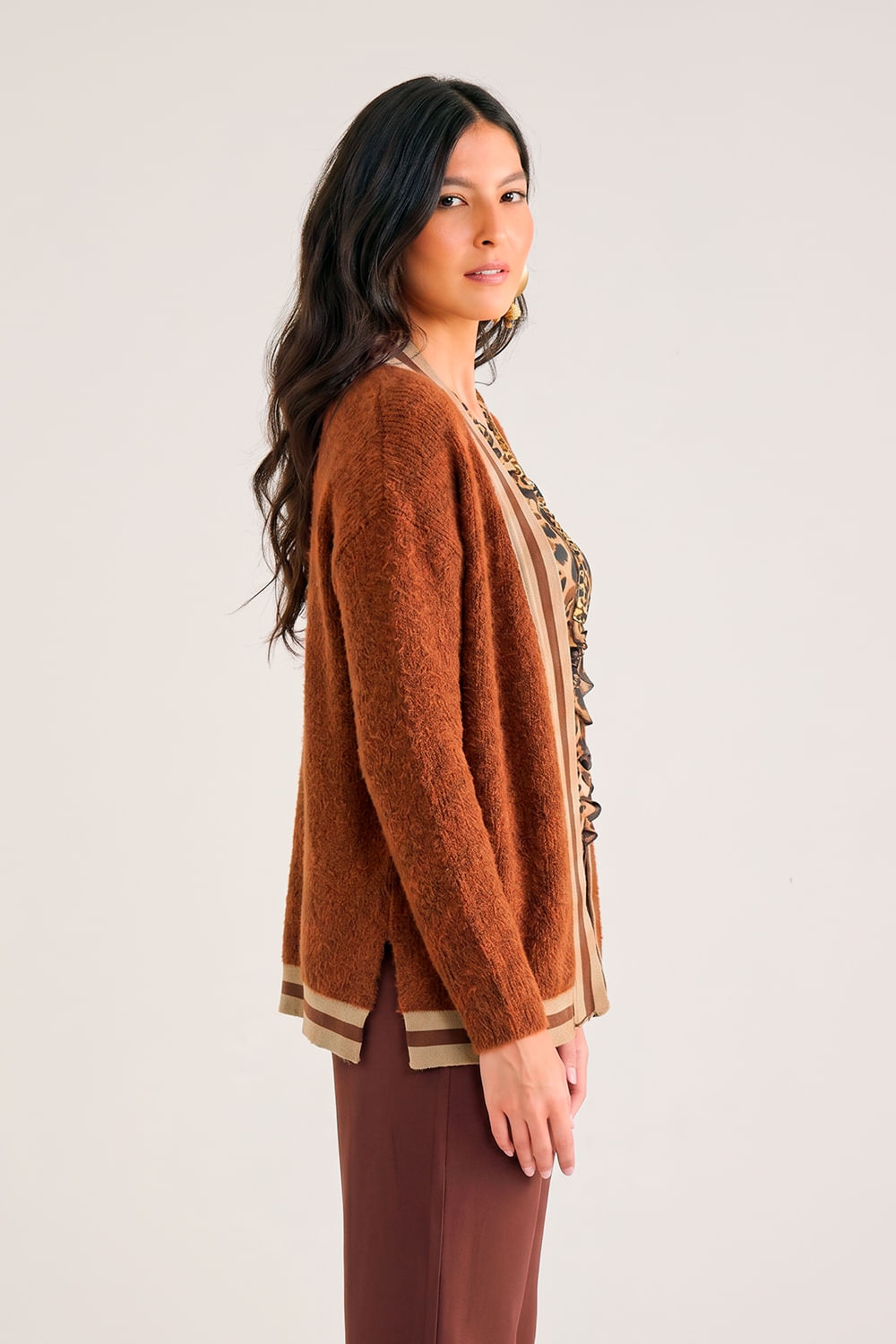 Cardigan-de-Pelinho-Detalhe-Listra
