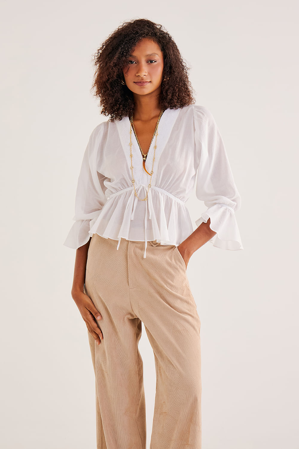 Blusa-Romantica-em-Voil-de-Algodao