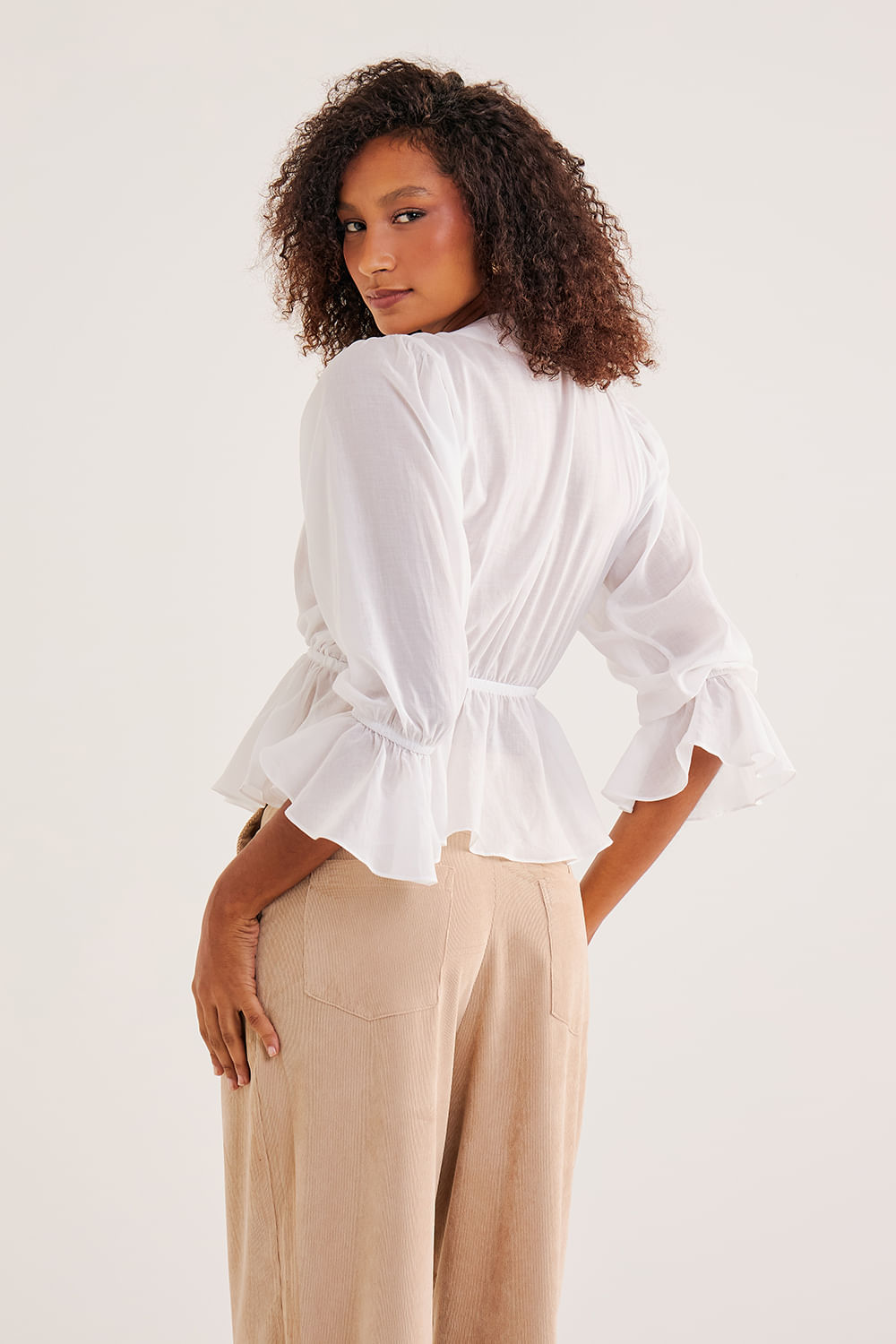 Blusa-Romantica-em-Voil-de-Algodao