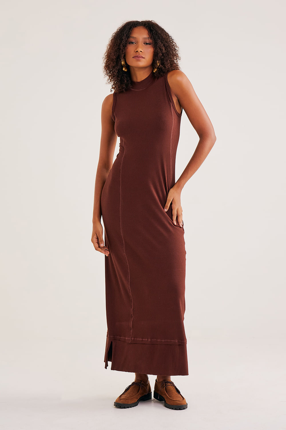 Vestido-Longo-com-Gola