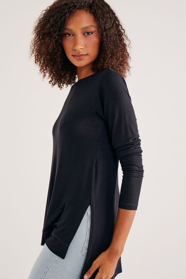 Blusa-com-Fendas-Laterais