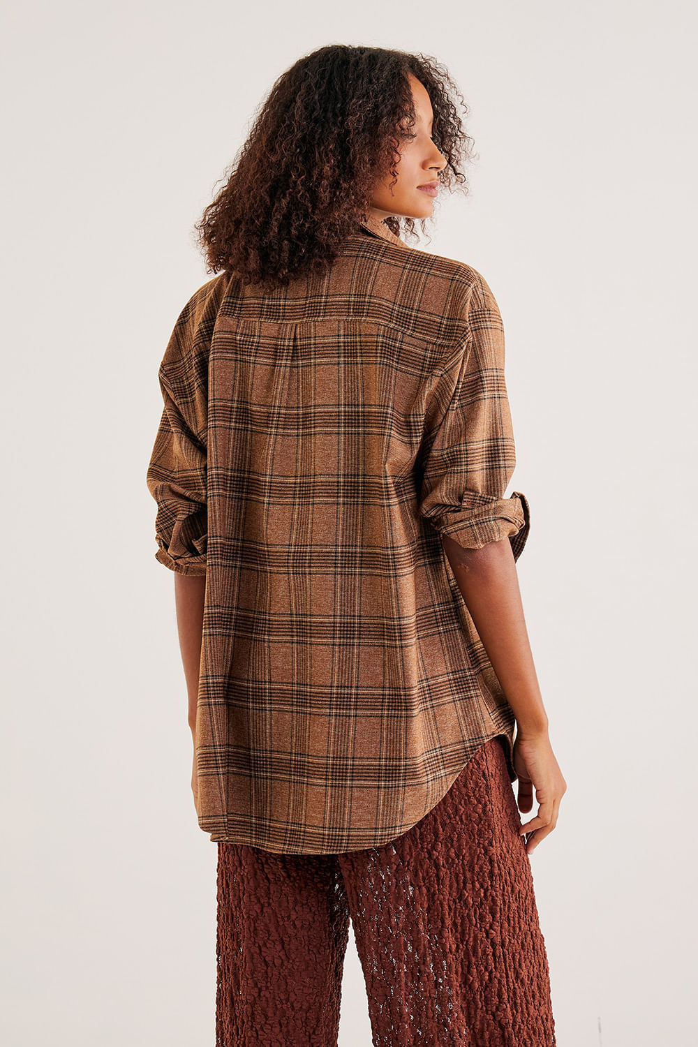 Camisa-Oversized-Xadrez