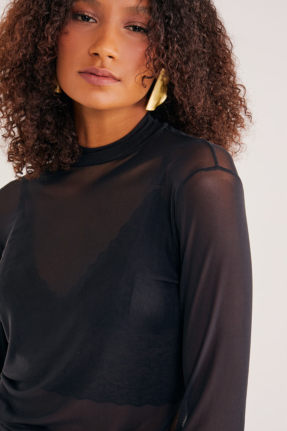 Blusa-em-Tule-Manga-Longa