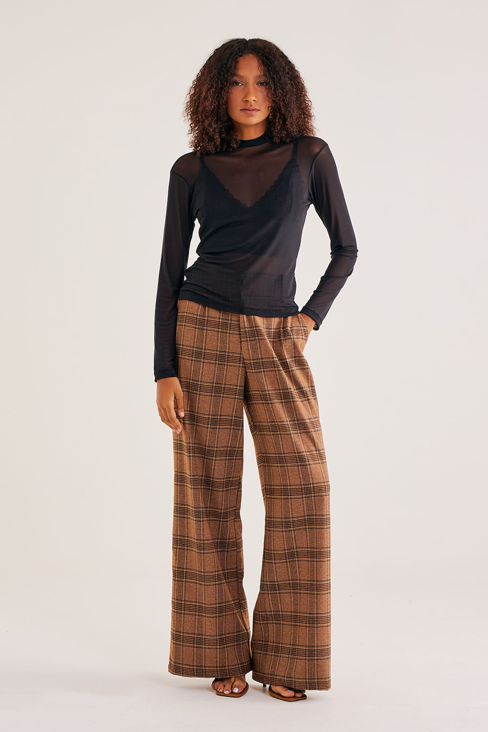 Blusa-em-Tule-Manga-Longa