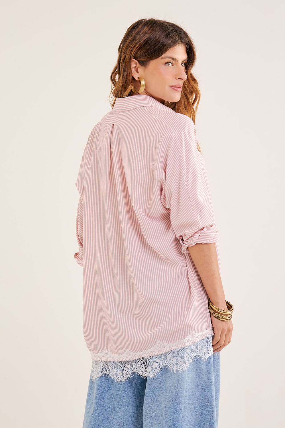 Camisa-com-Barra-de-Renda